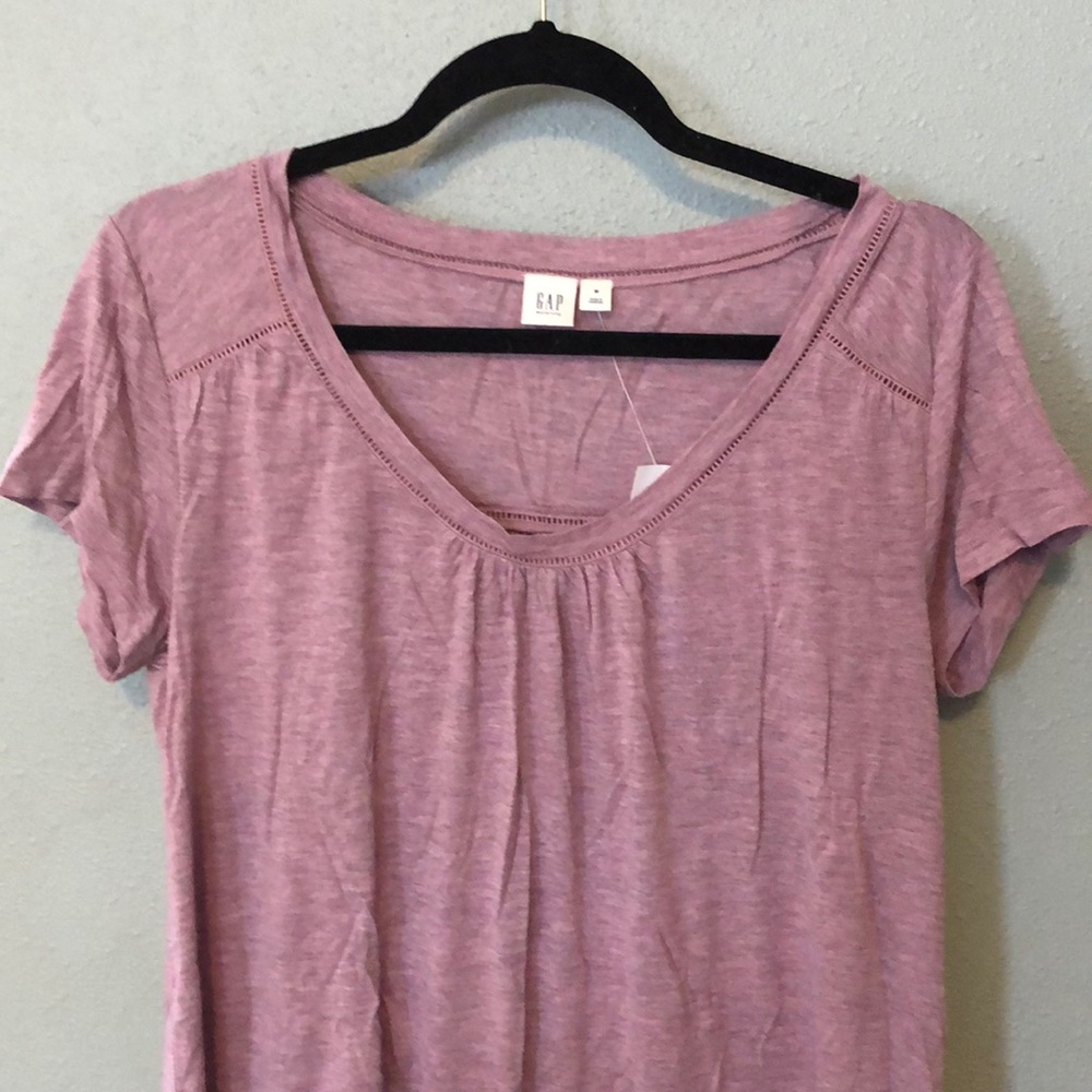 NWT Gap Maternity Size M Lilac Top